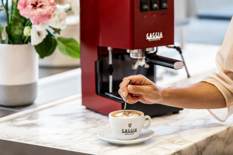 Gaggia Classic E24 červená - Image 12
