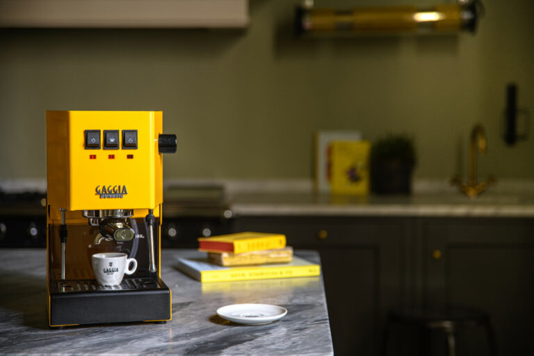Gaggia Classic E24 žlutá - Image 2